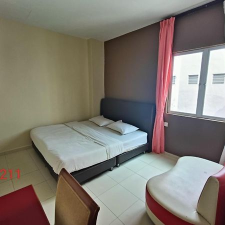 Doris Hotel Malacca Extérieur photo